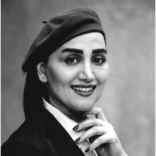 ستاره کرمی